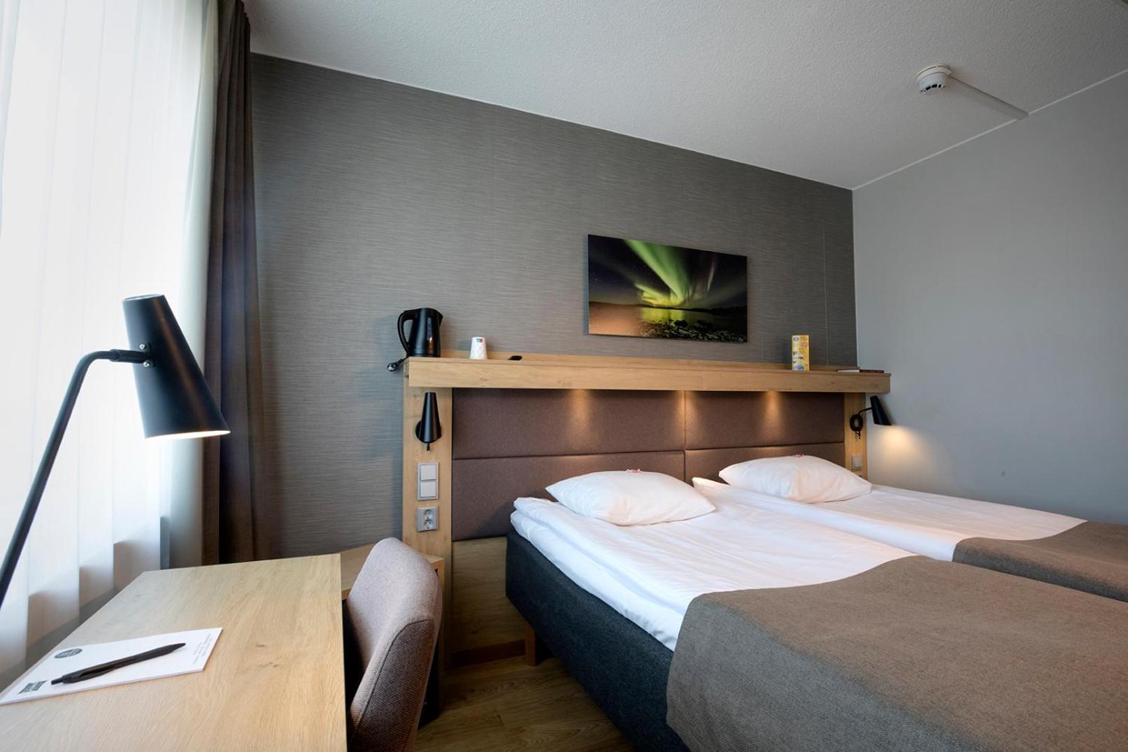 Hotelli Toivola เกมี ภายนอก รูปภาพ