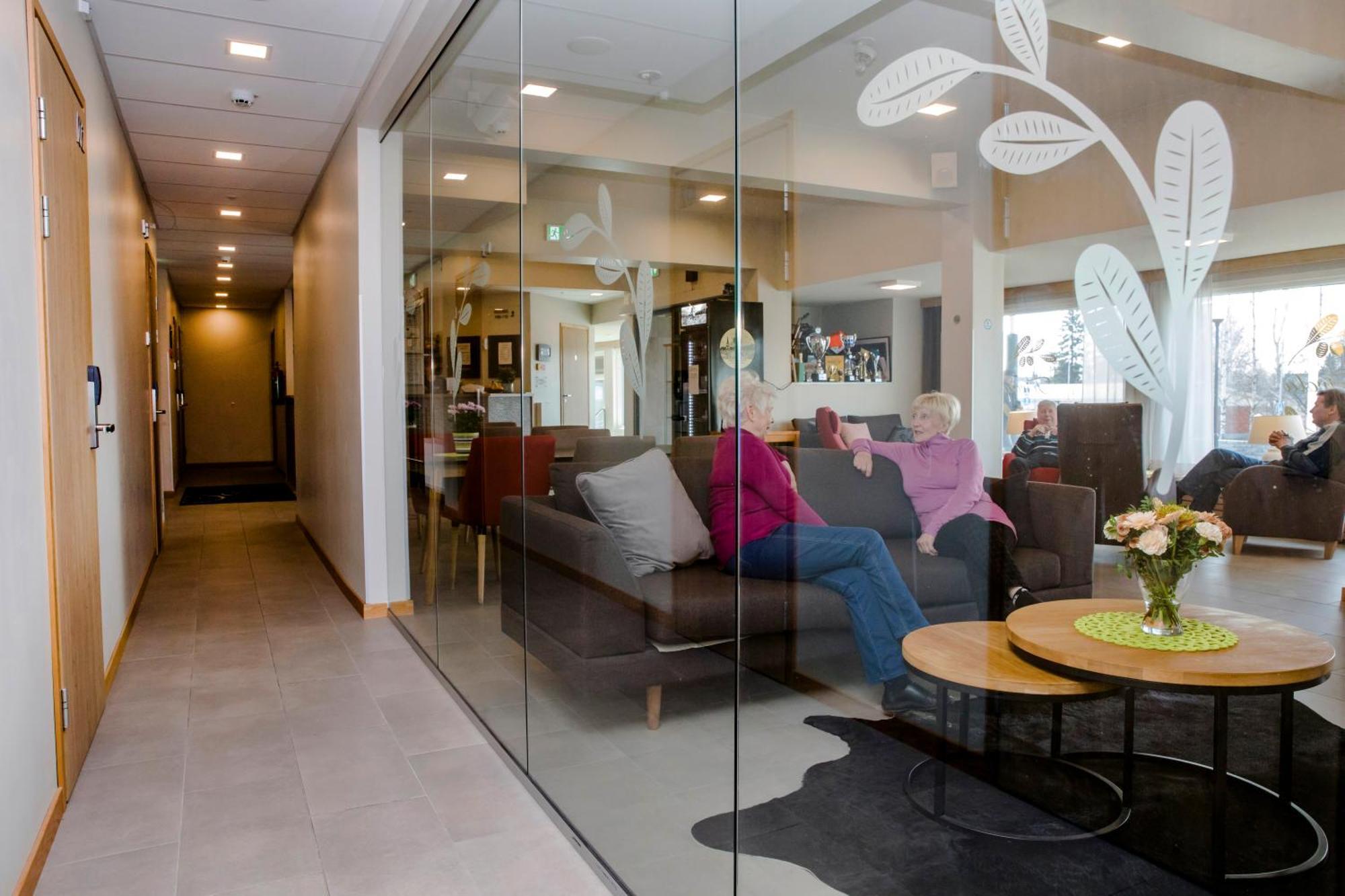 Hotelli Toivola เกมี ภายนอก รูปภาพ